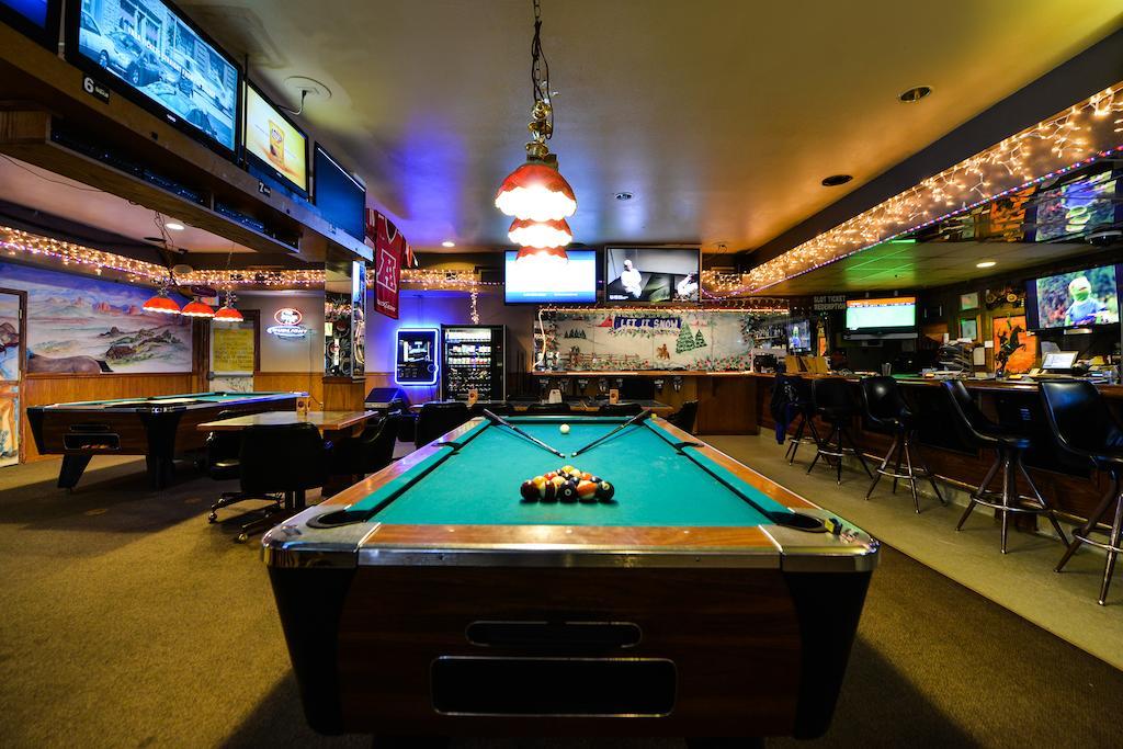 West Star Hotel And Casino Jackpot Extérieur photo